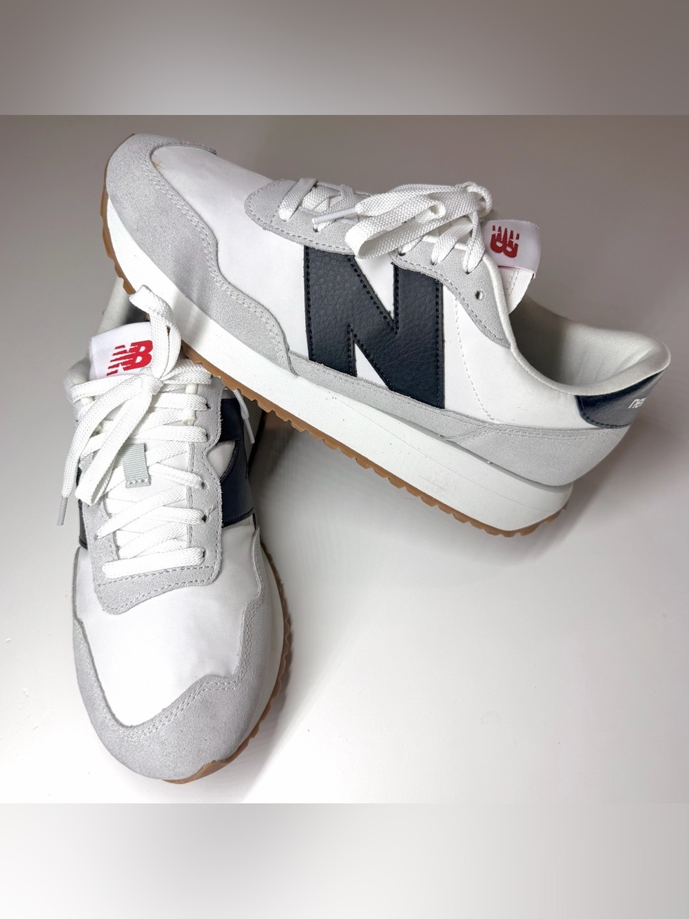 New Balance® 237 Unisex Athletic Running Shoes Size- 9.5 Men’s / 11 Women’s